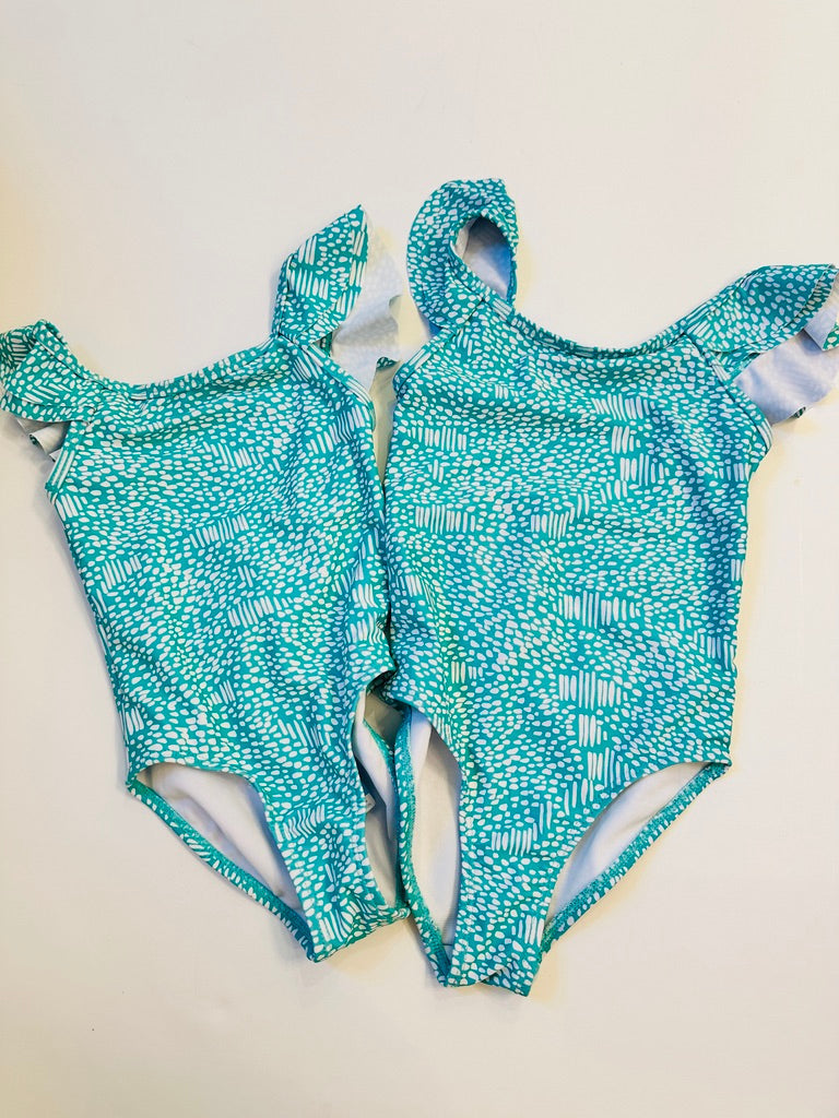 (#25)snapper rock | NWT | 2t | spearmint flutter swim | 45227