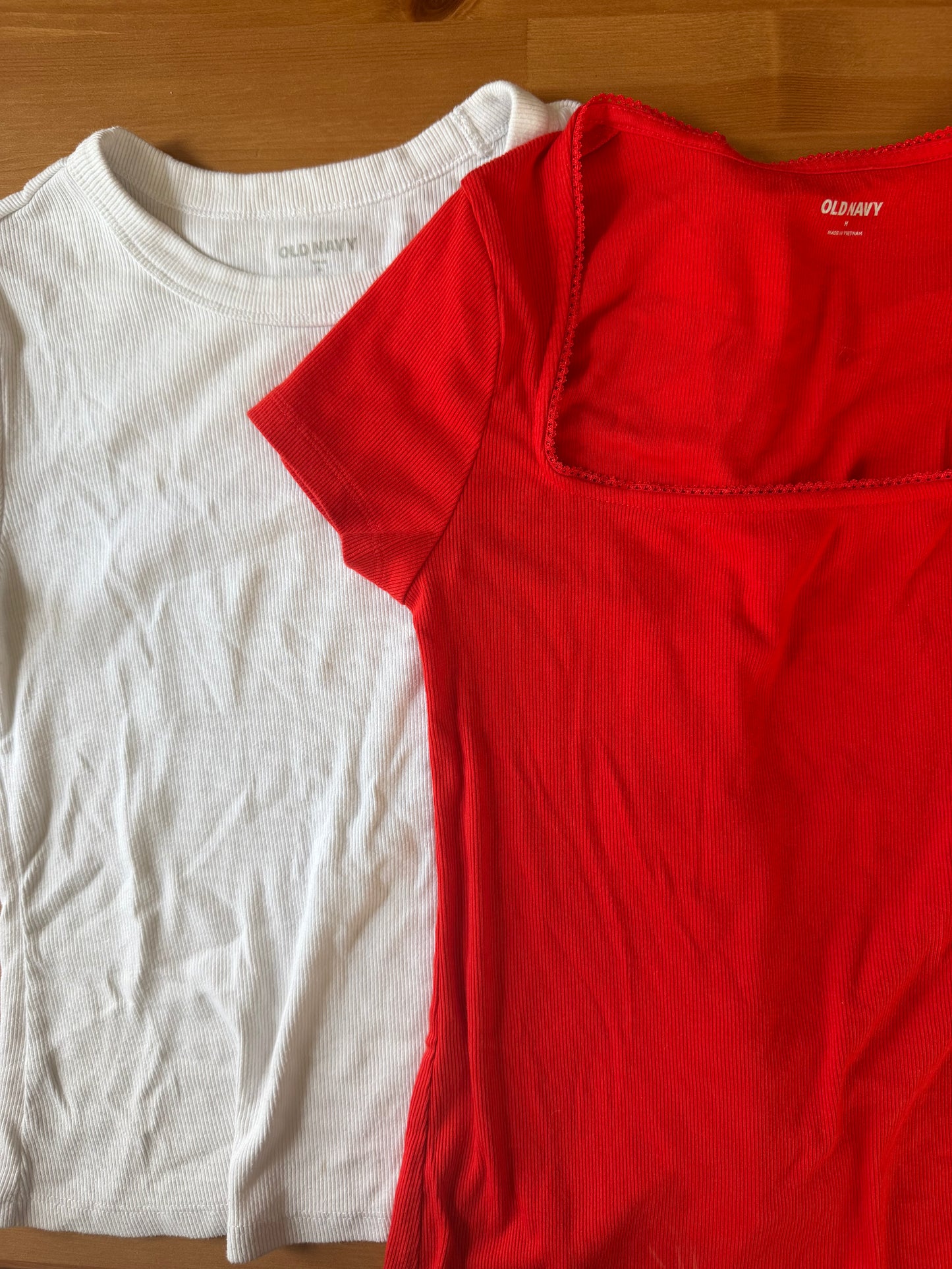 Seller #94 Womens Medium Red and White Old Navy Tee Bundle