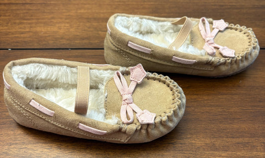 Seller #210 Girls Size 7/8 (M) Khaki with Light Pink Fleece Lined Moccasins