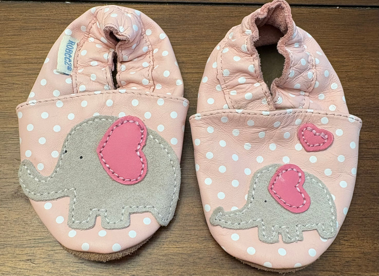 Seller #210 Robeez Girls Size 0-6 M Light Pink Elephant Soft Sole Booties