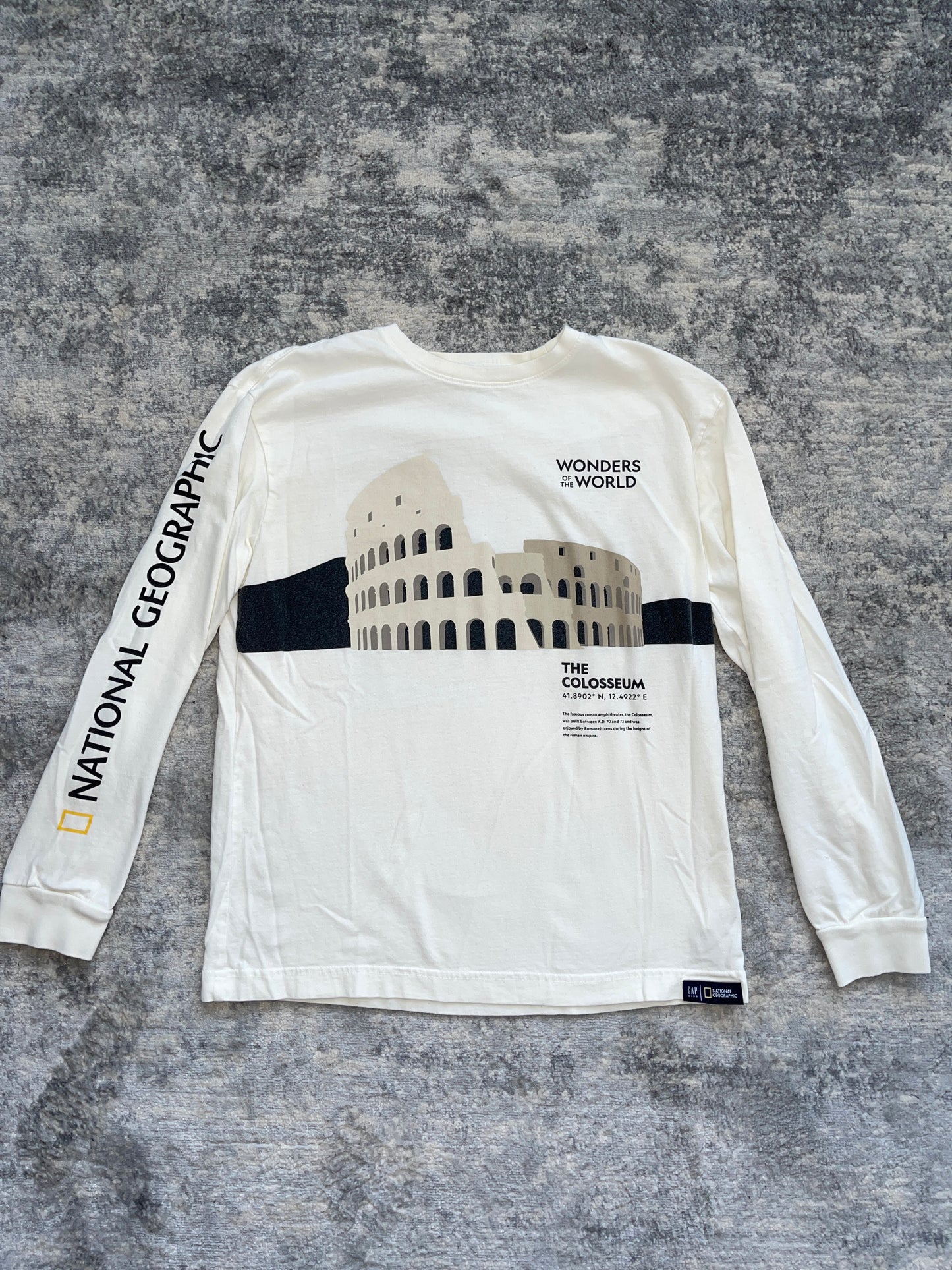 Gap Nat Geo Colosseum Boys Graphic Long-Sleeved TShirt size XXL- PPU Montgomery