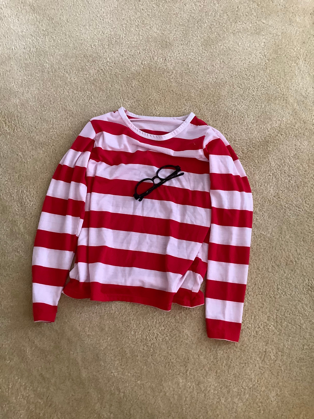 #130 Where’s Waldo Shirt and Glasses Sz 8-10