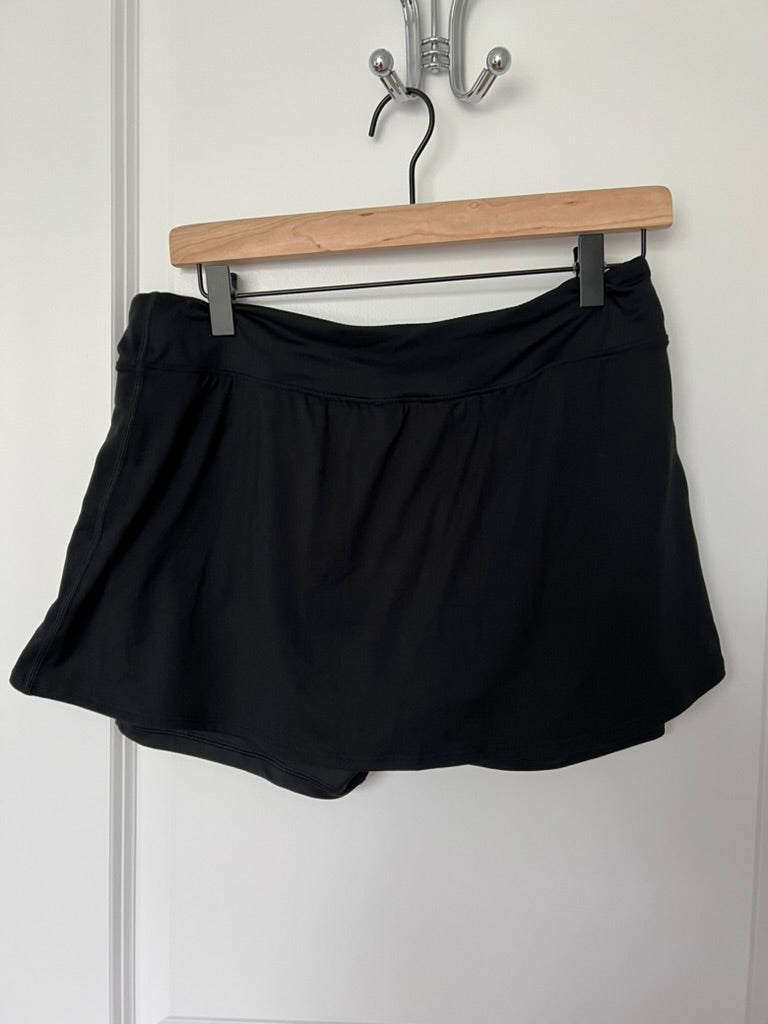 Seller #76 - Nike Dri-Fit Women's Slim Fit Skort - Black - Size Large