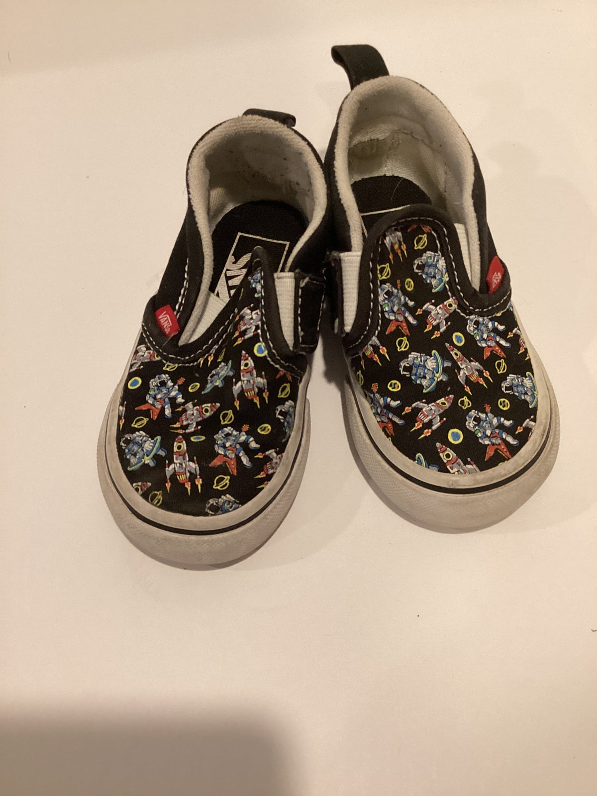 #70  *REDUCED* Vans size 5 Astronaut Print