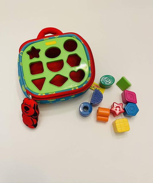 #54 - Melissa & Doug Shape Sorter