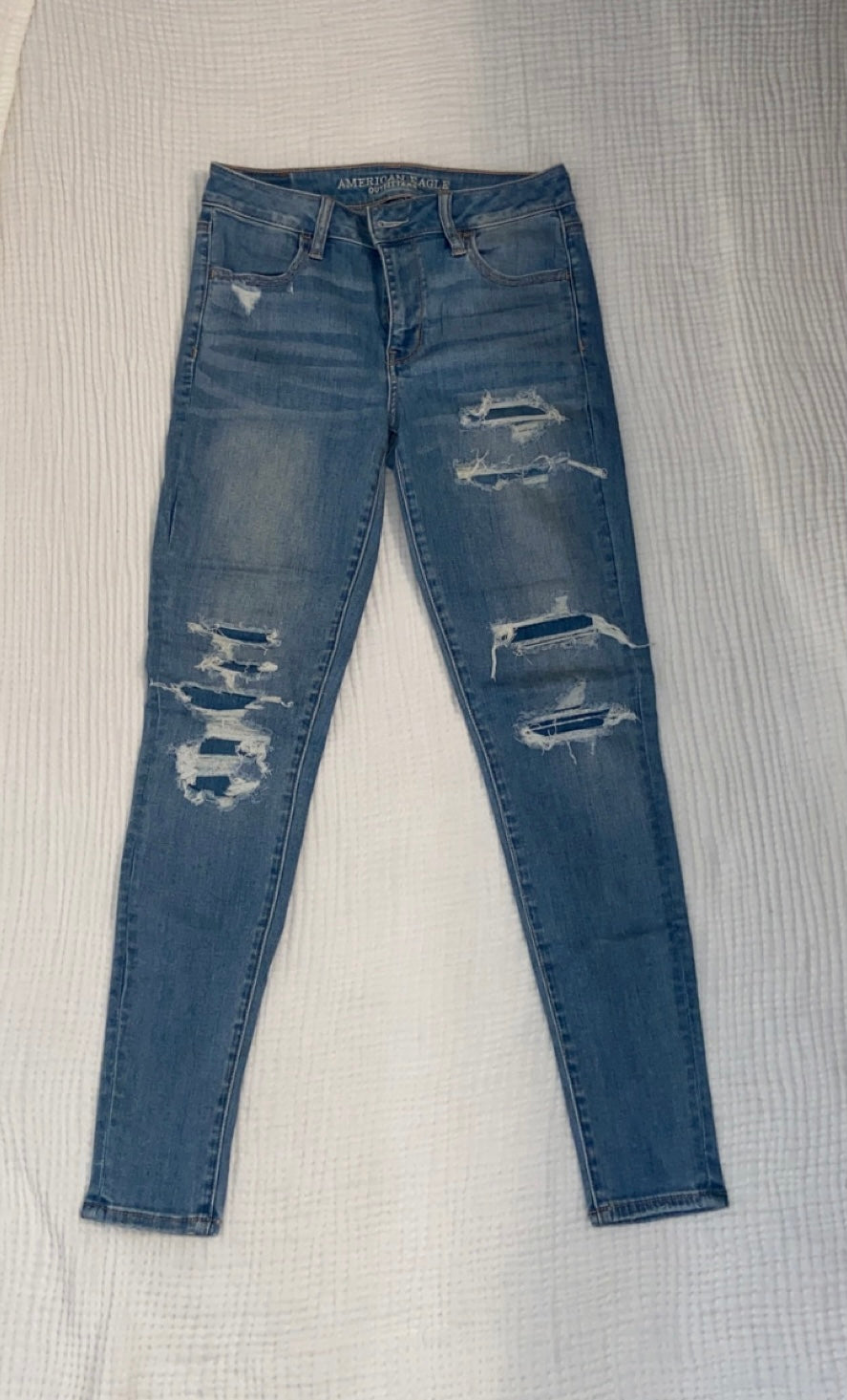 AE Distressed Jeans - Women Small (6)