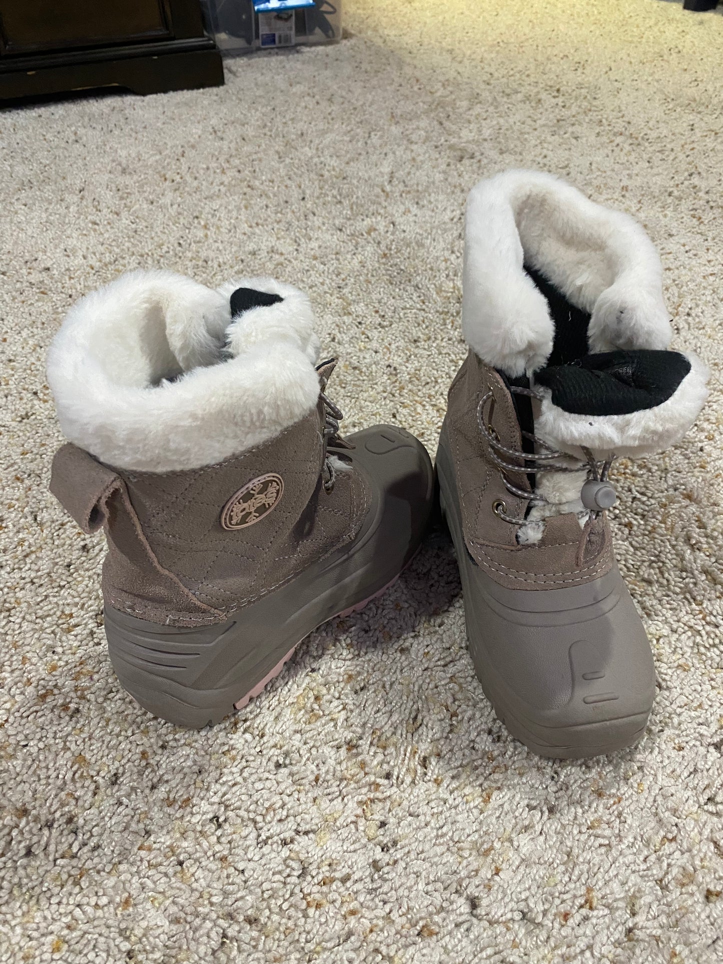 Girls size 3 warm Totes snow boots