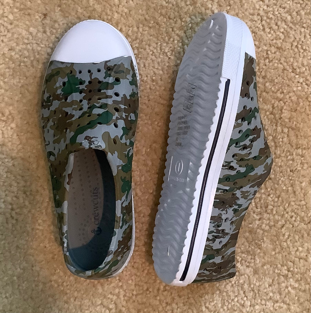 #130 NWT Crewcuts Camo Slipons Sz 1Y