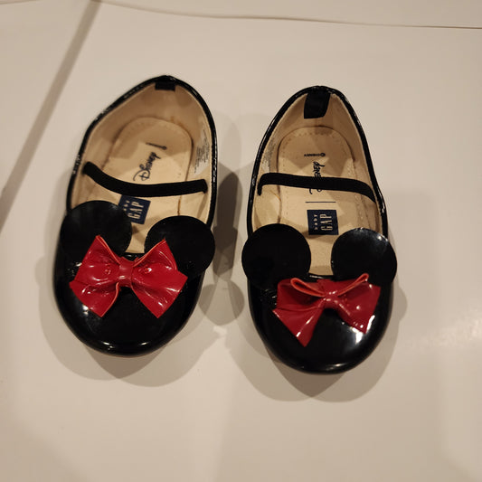Girls Gap Disney Minnie Mouse shoes size 6