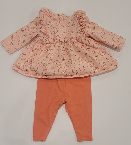 Newborn - Starting Out - 2‐piece Apple Outfit