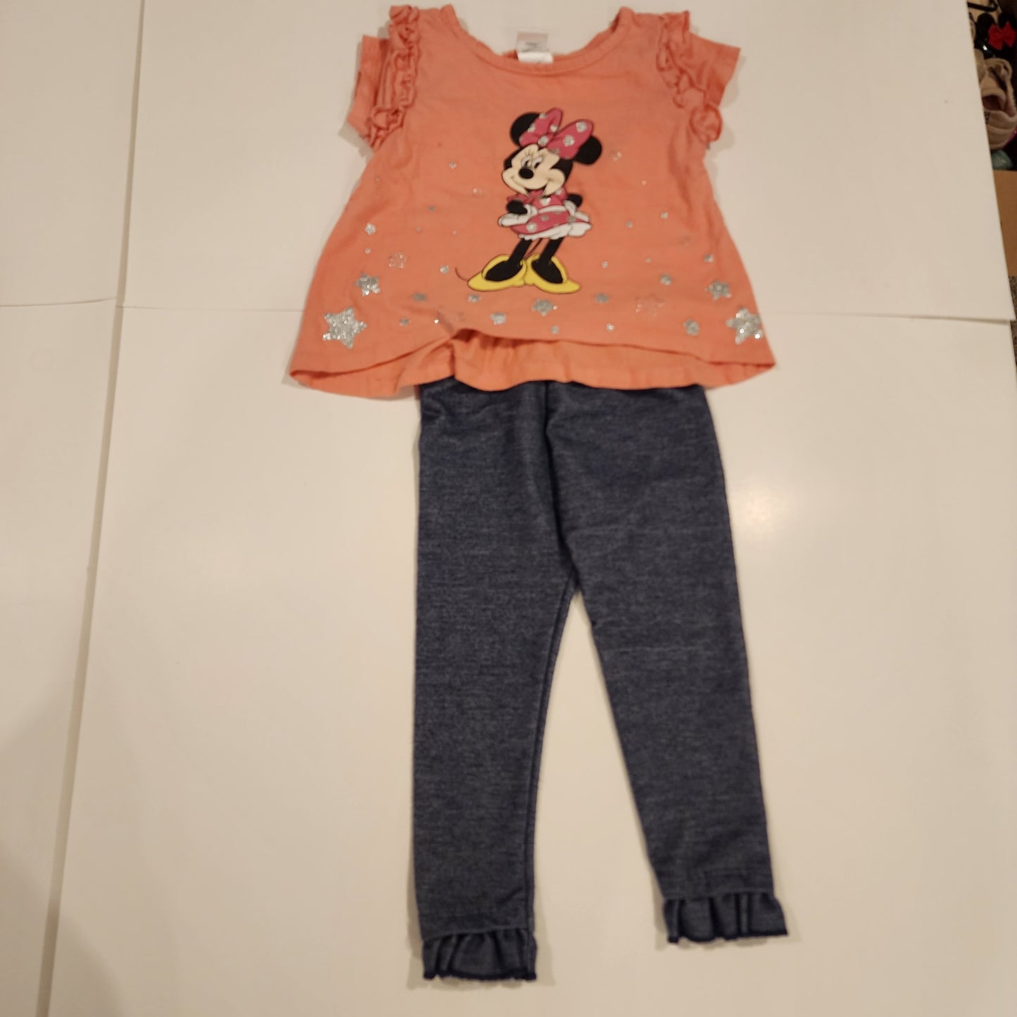 Girls 18 mo Minnie Mouse outfit
