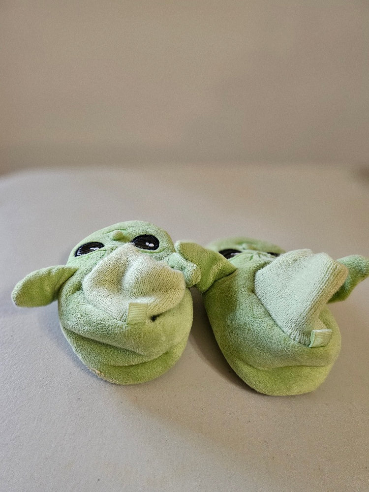 #76A - Baby Yoda House Slippers Size 5 -6