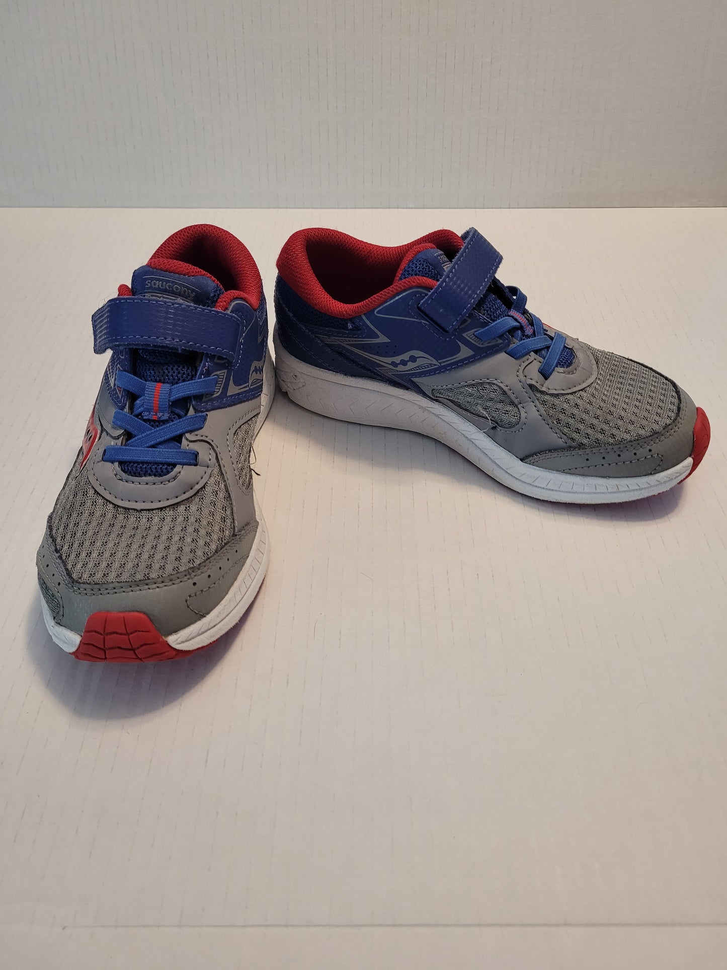 #96B Saucony Boys Sneakers Size 2W