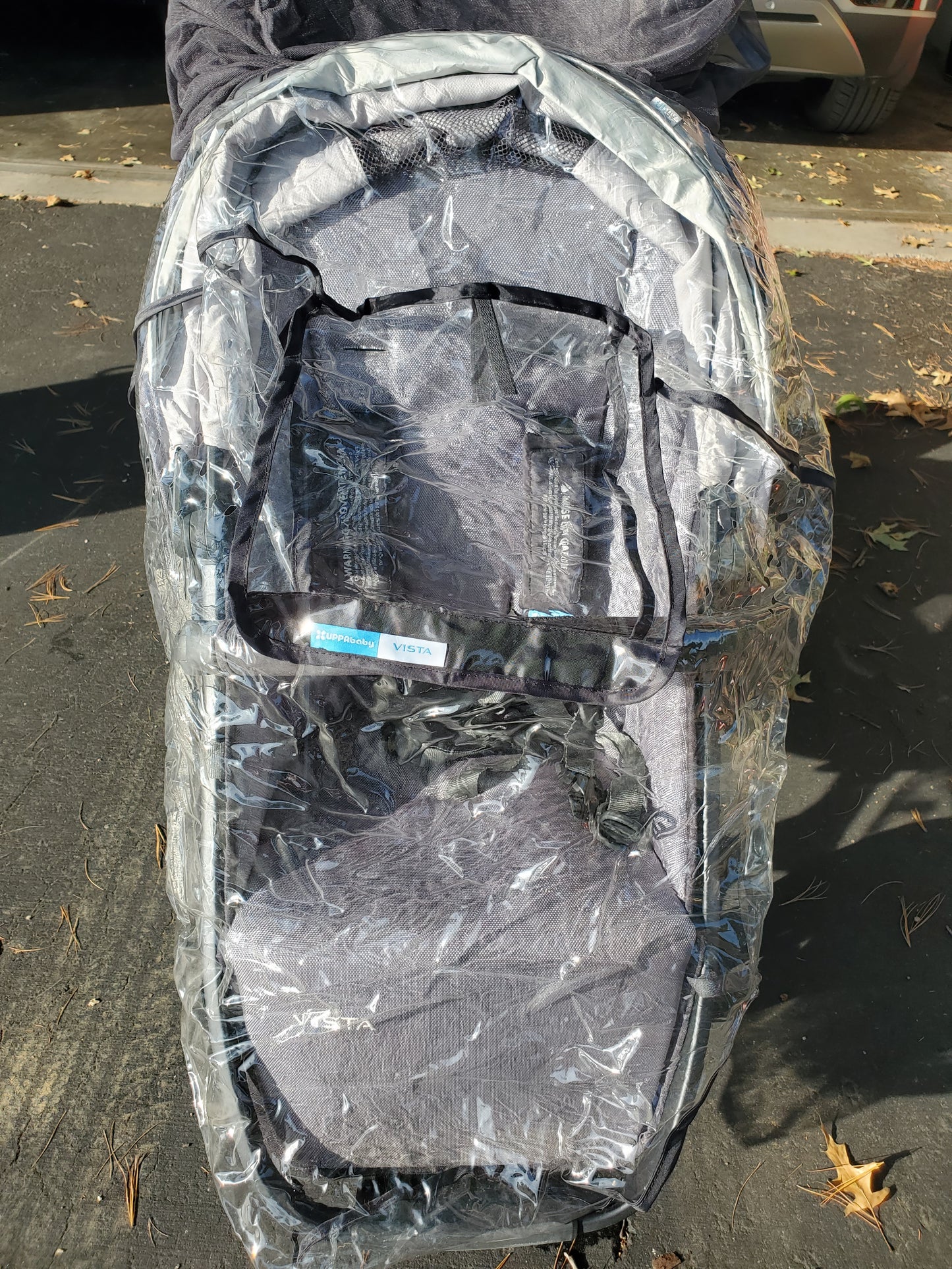 #58 Uppababy Vista Stroller set: 2 seats, kickboard, bassinet +