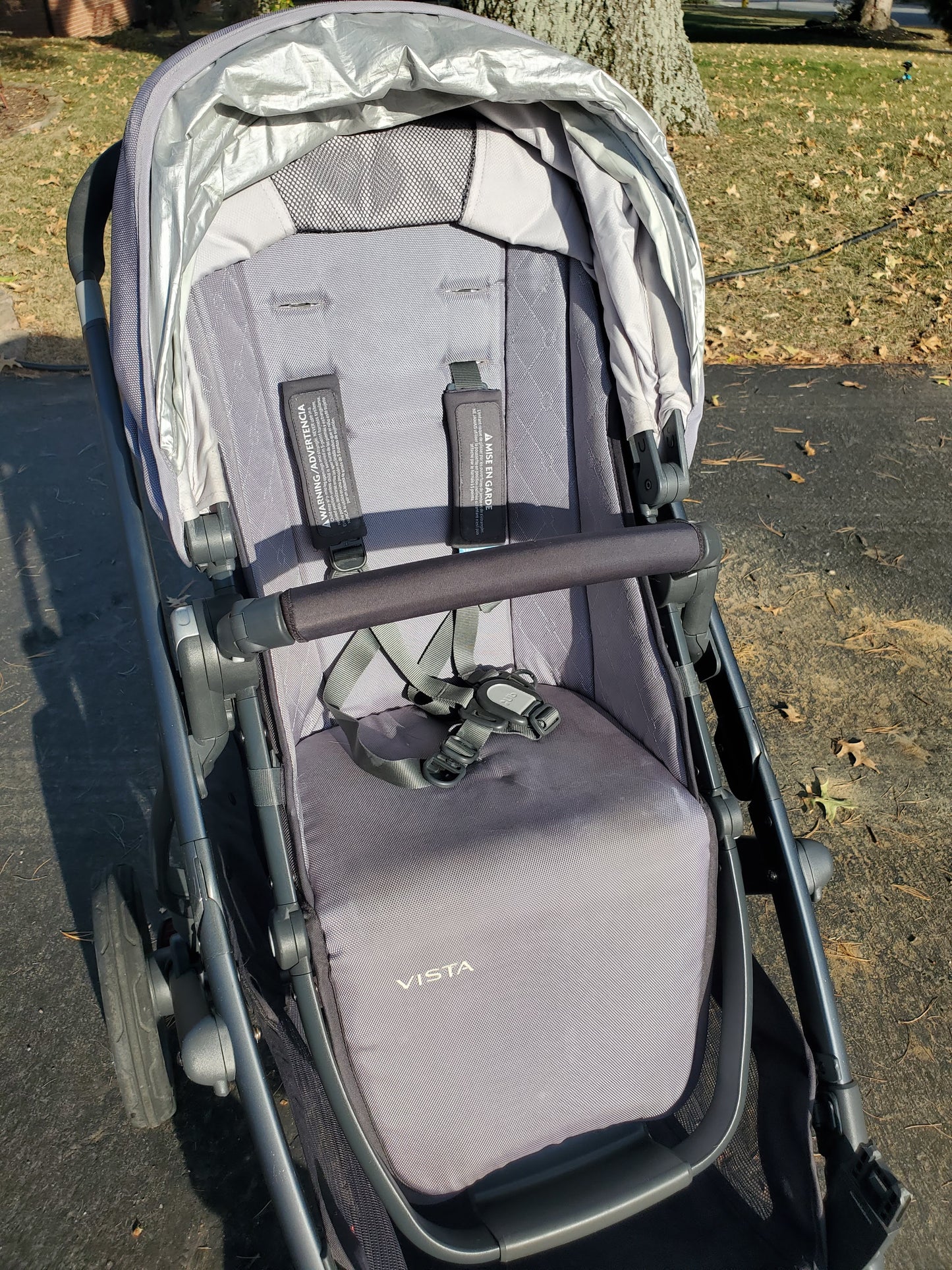 #58 Uppababy Vista Stroller set: 2 seats, kickboard, bassinet +