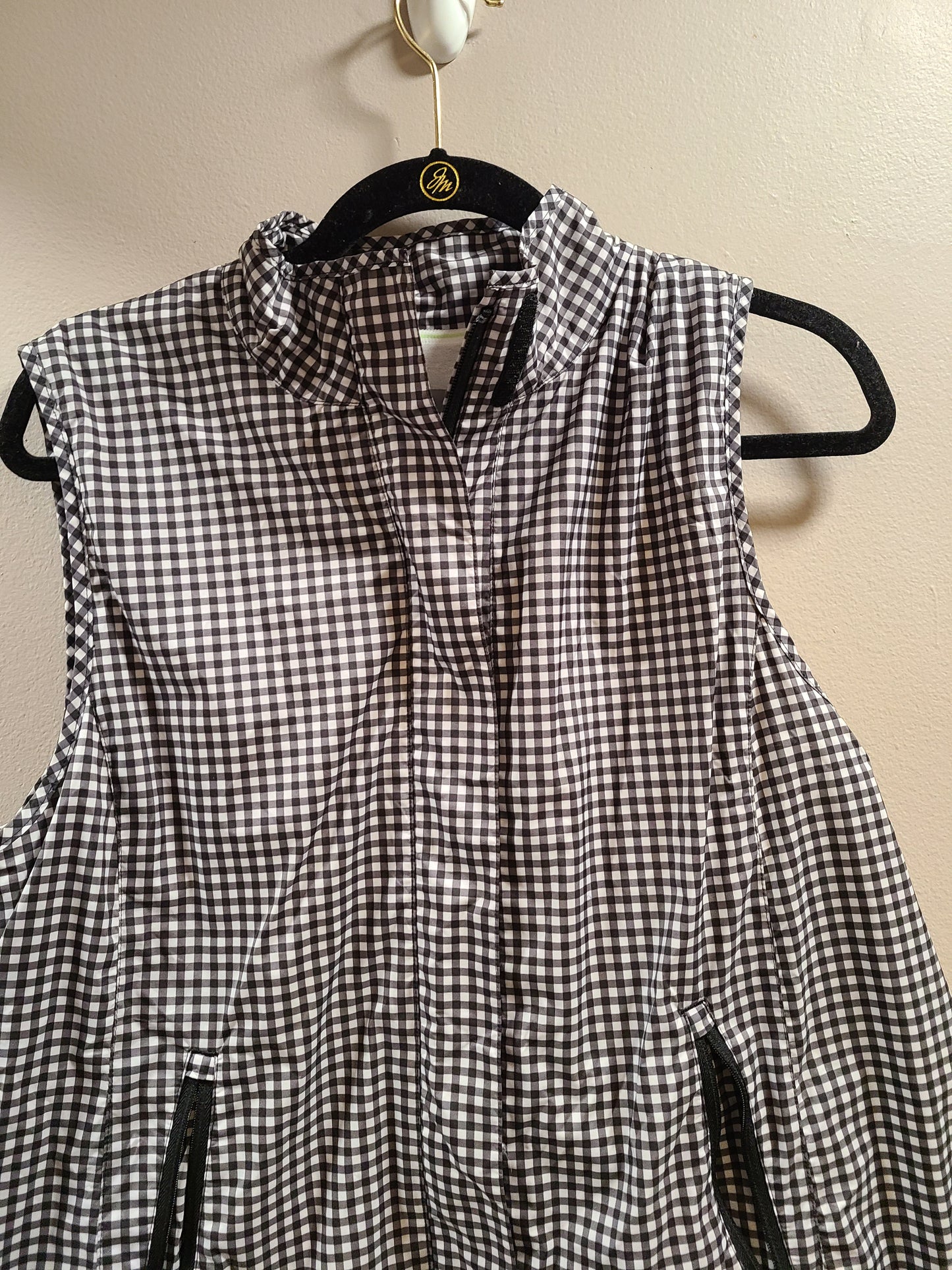 #66 Talbots womens black and white vest size L