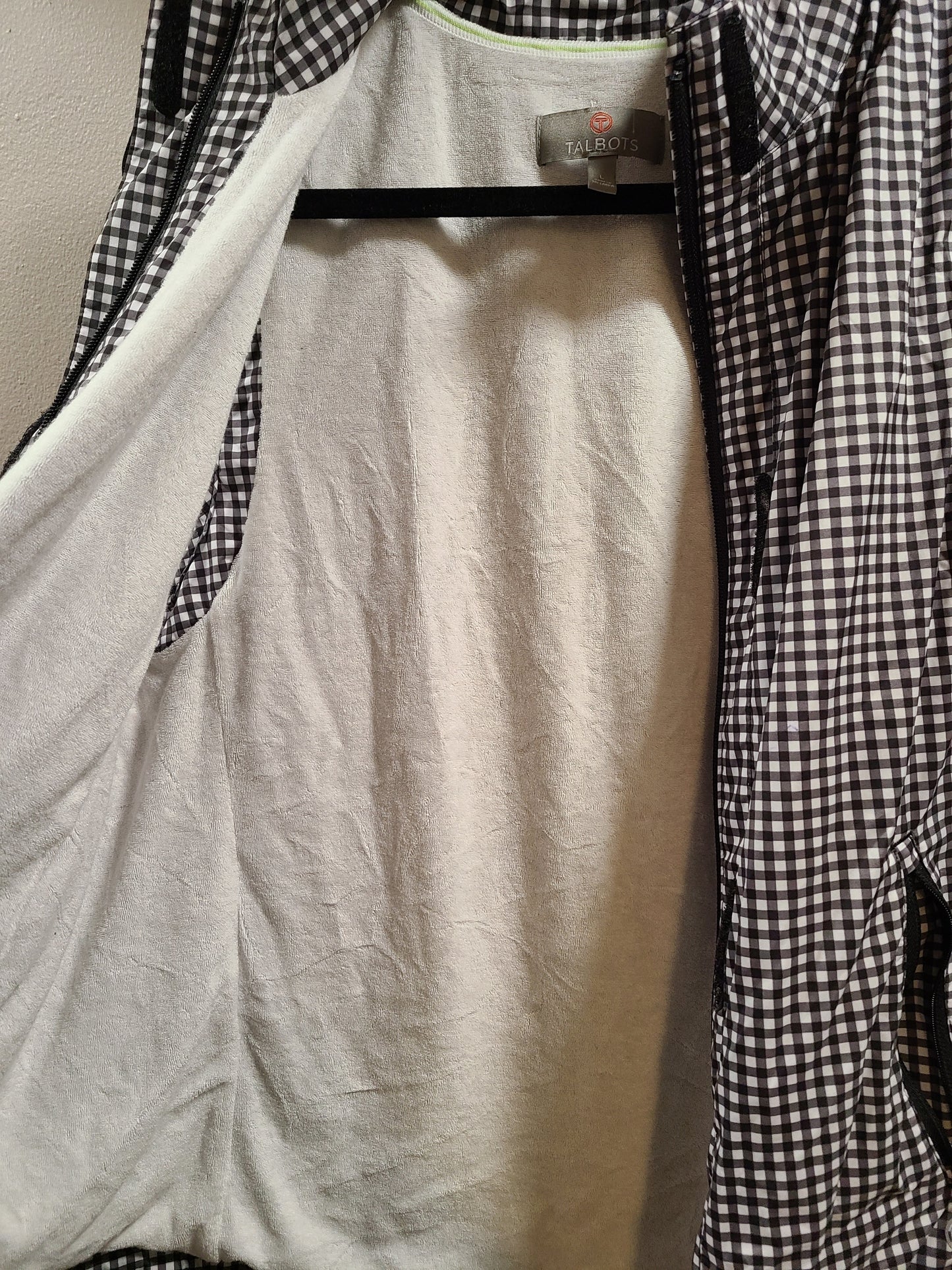 #66 Talbots womens black and white vest size L