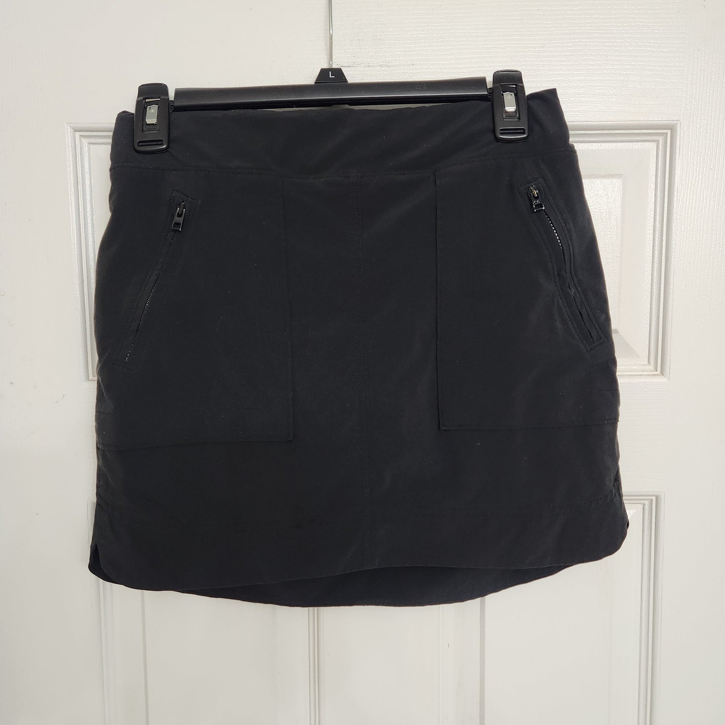 #142 Athleta Chelsea Size 2 Black Cargo Skort Skirt