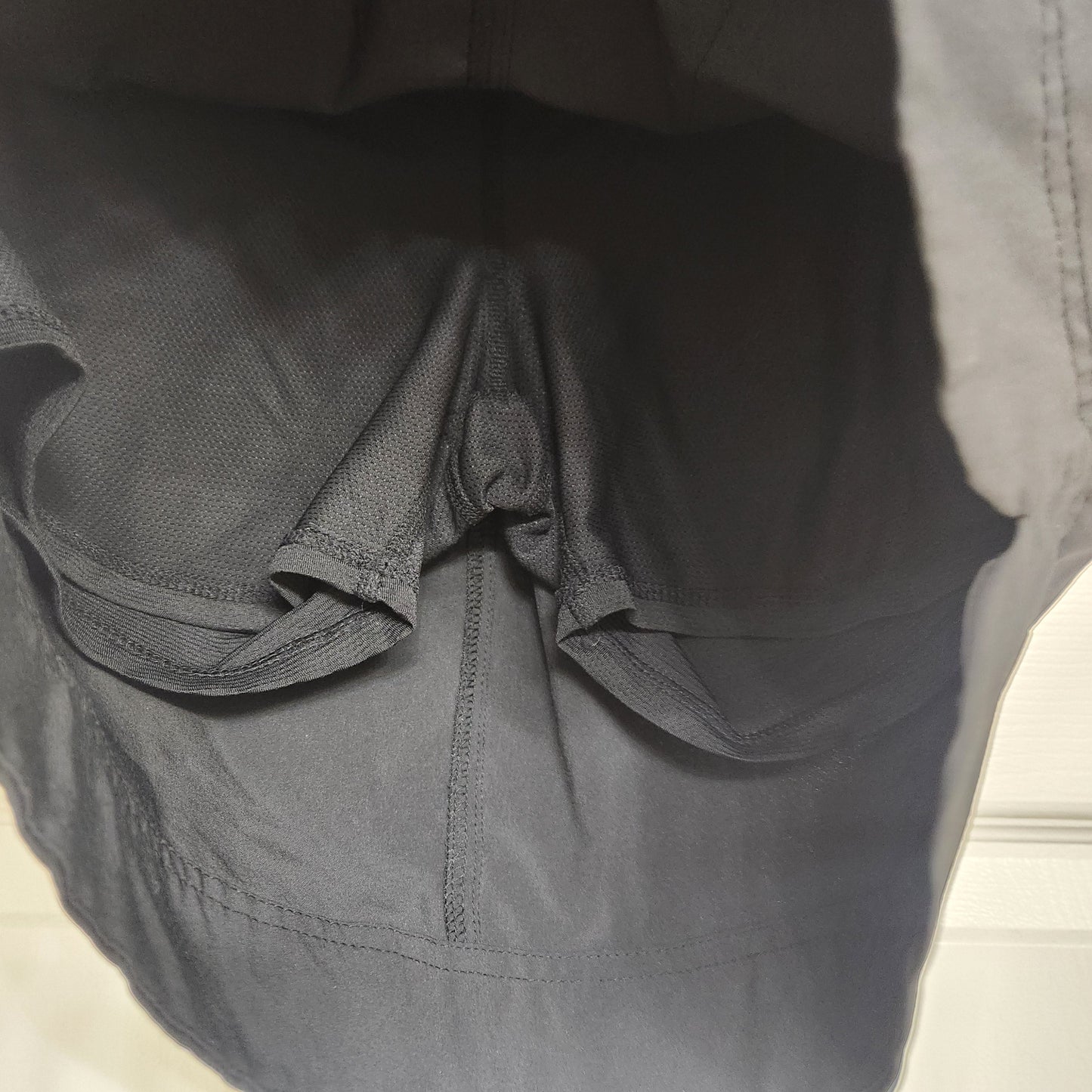 #142 Athleta Chelsea Size 2 Black Cargo Skort Skirt