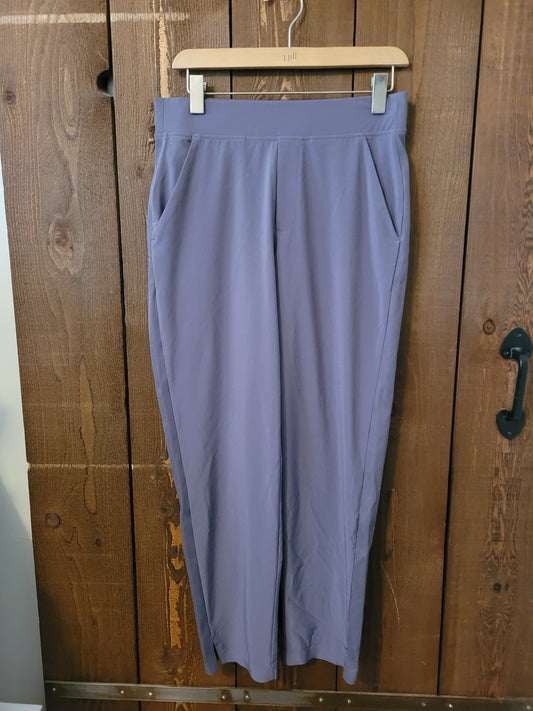 #109 *REDUCED* Women's Athleta Brooklyn Mauve Ankle Pants Size 6