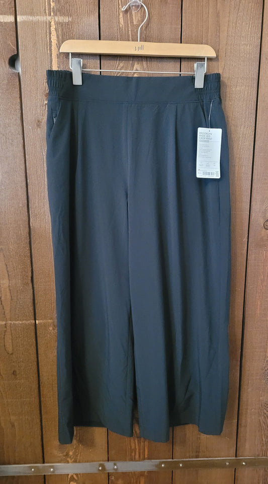 #109 Women's NWT Athleta Brooklyn Wide Leg Crop Pant Size 12