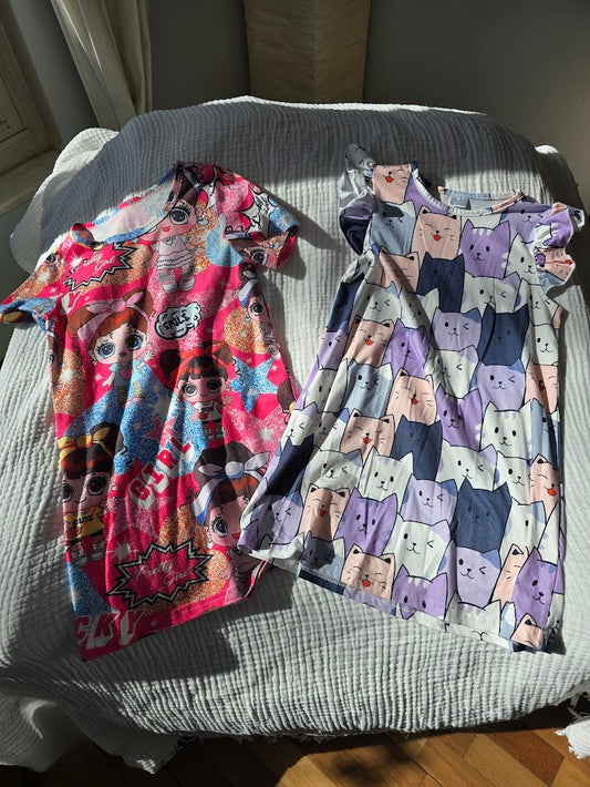 #131 Girls short sleeve soft dresses dolls & cats size 6