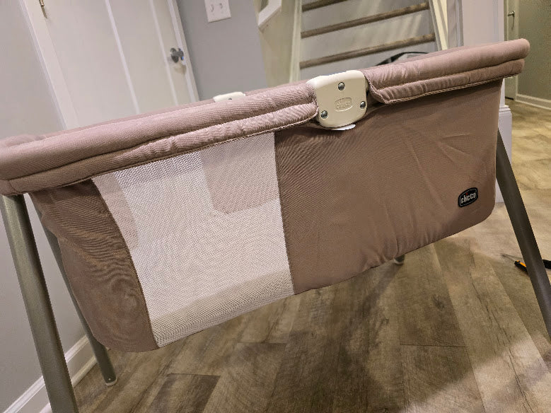 #131 REDUCED Lulla Go Foldable Bassinet
