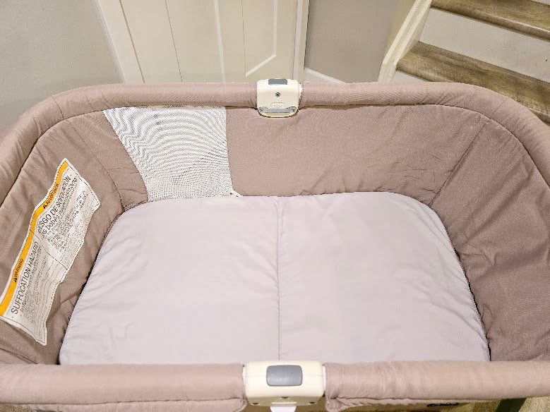 #131 REDUCED Lulla Go Foldable Bassinet