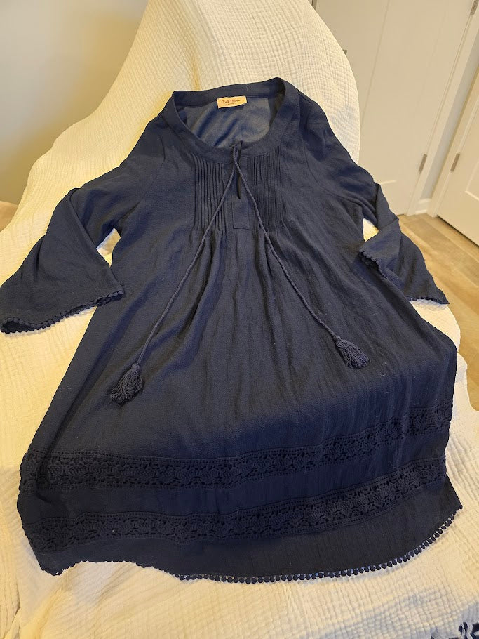 #131 Full Moon Maternity Navy shift dress with detail bottom size XL