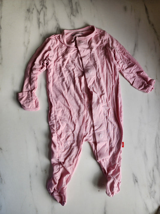 #178 Magnetic me sleeper baby girl size 0-3 months