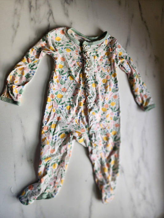 #178 Magnetic me baby girl size 0-3 months (2 of 2)