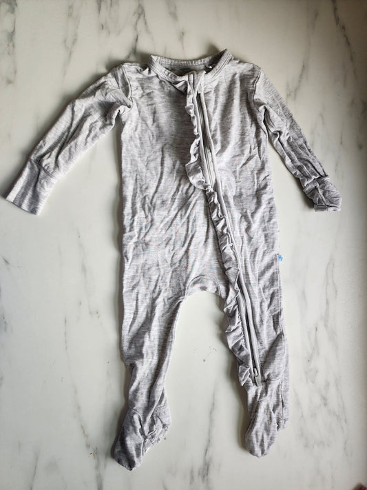 #178 Posh Peanut sleeper baby girl size 0-3 months