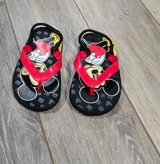 #13 Mickey Mouse Boys Slippers Size 8 GUC