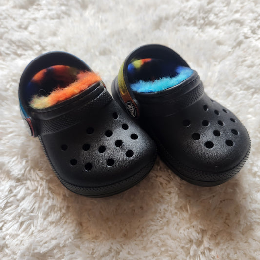 #176 Crocs Baby Size 4 Unisex Classic Lined Tie-Dye Clogs