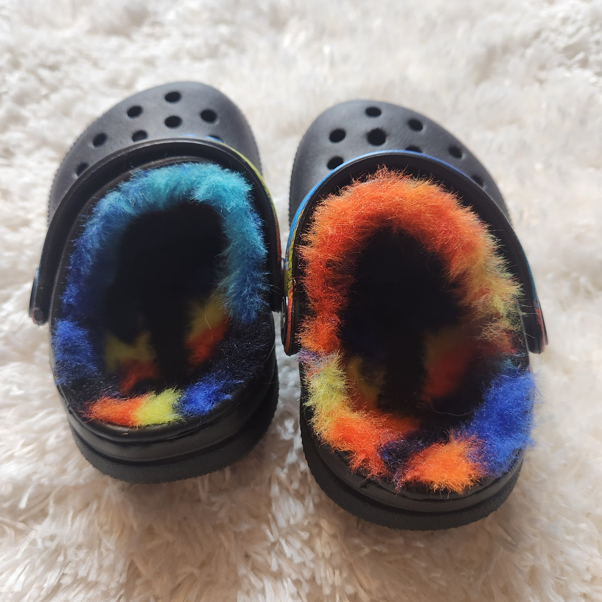 #176 Crocs Baby Size 4 Unisex Classic Lined Tie-Dye Clogs