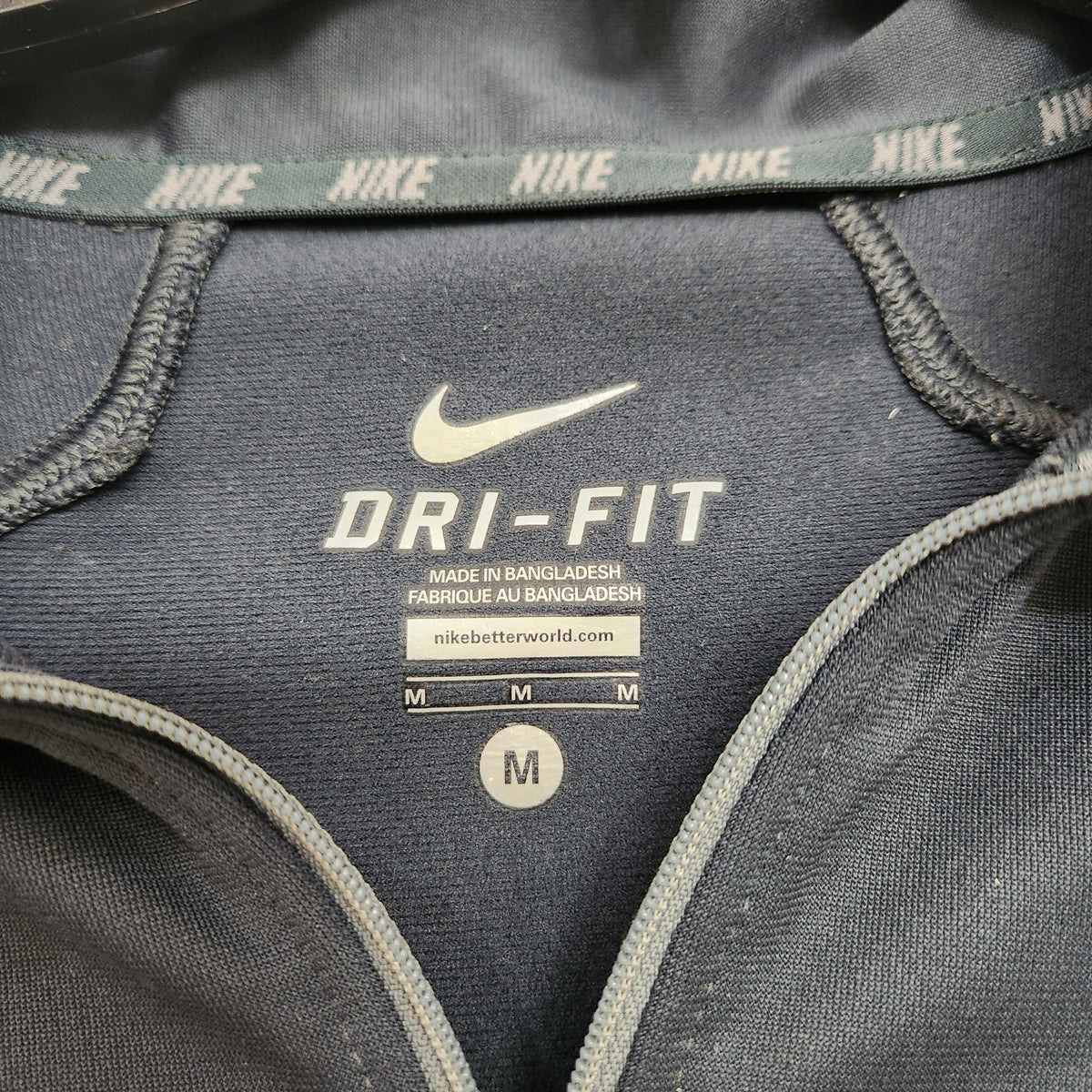 #167 Nike Mens Medium Dri-Fit Half Zip Pullover Thin Fleece Sweatshirt