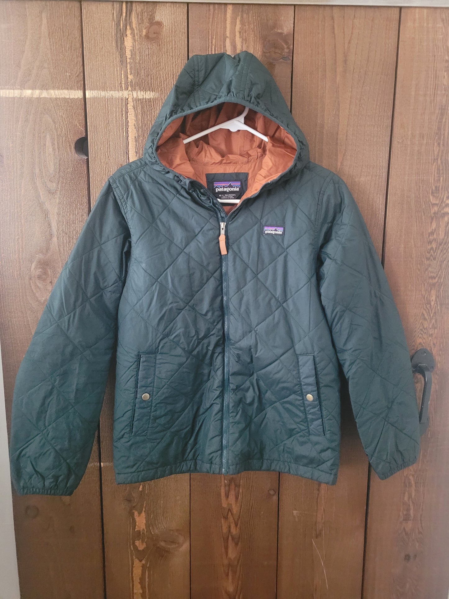 #109 *REDUCED* Patagonia Diamond Quilt Hooded Jacket Boys Size XL (14)