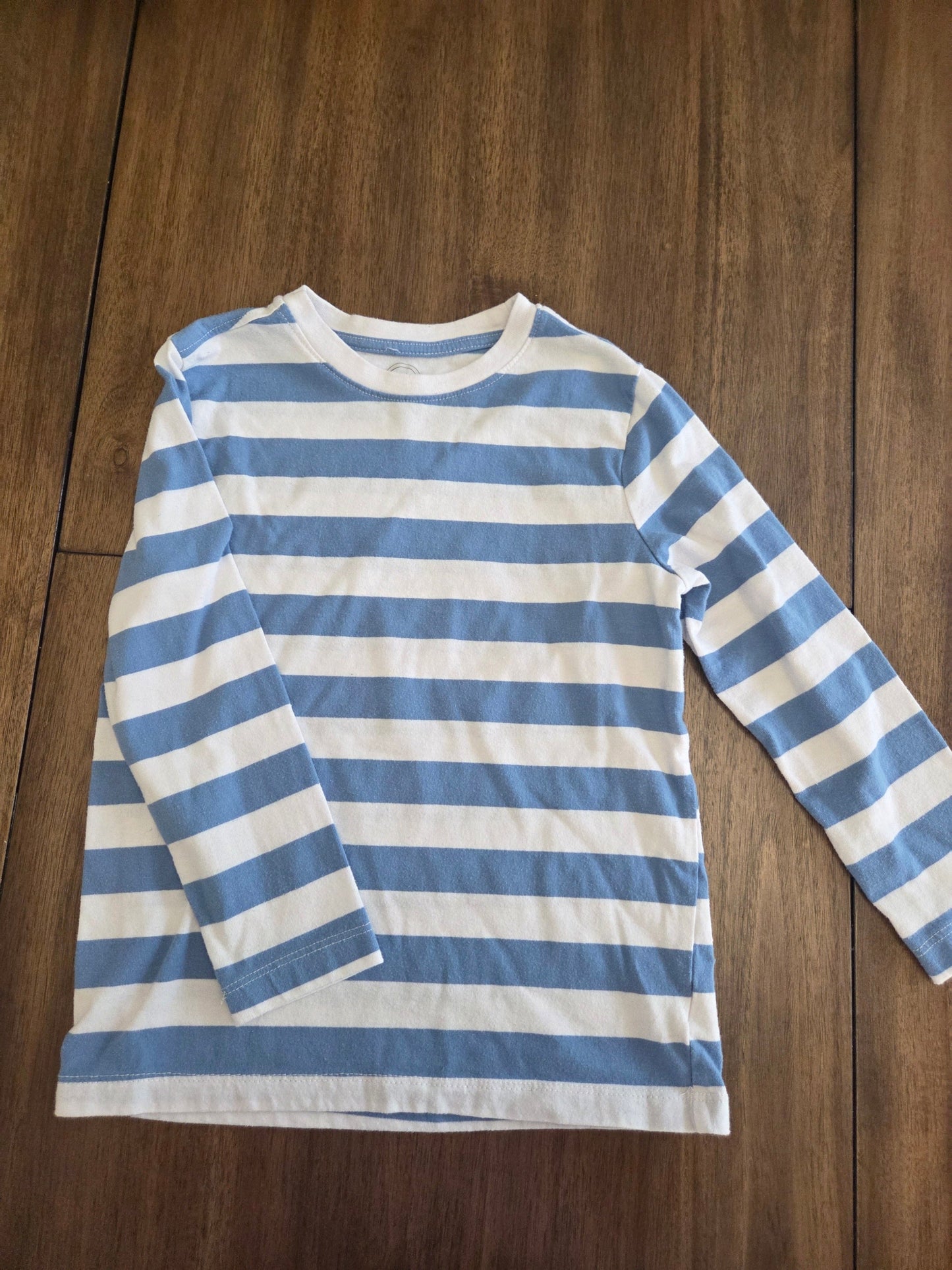 REDUCED Seller 184 Boys Longs sleeve  tops size 6