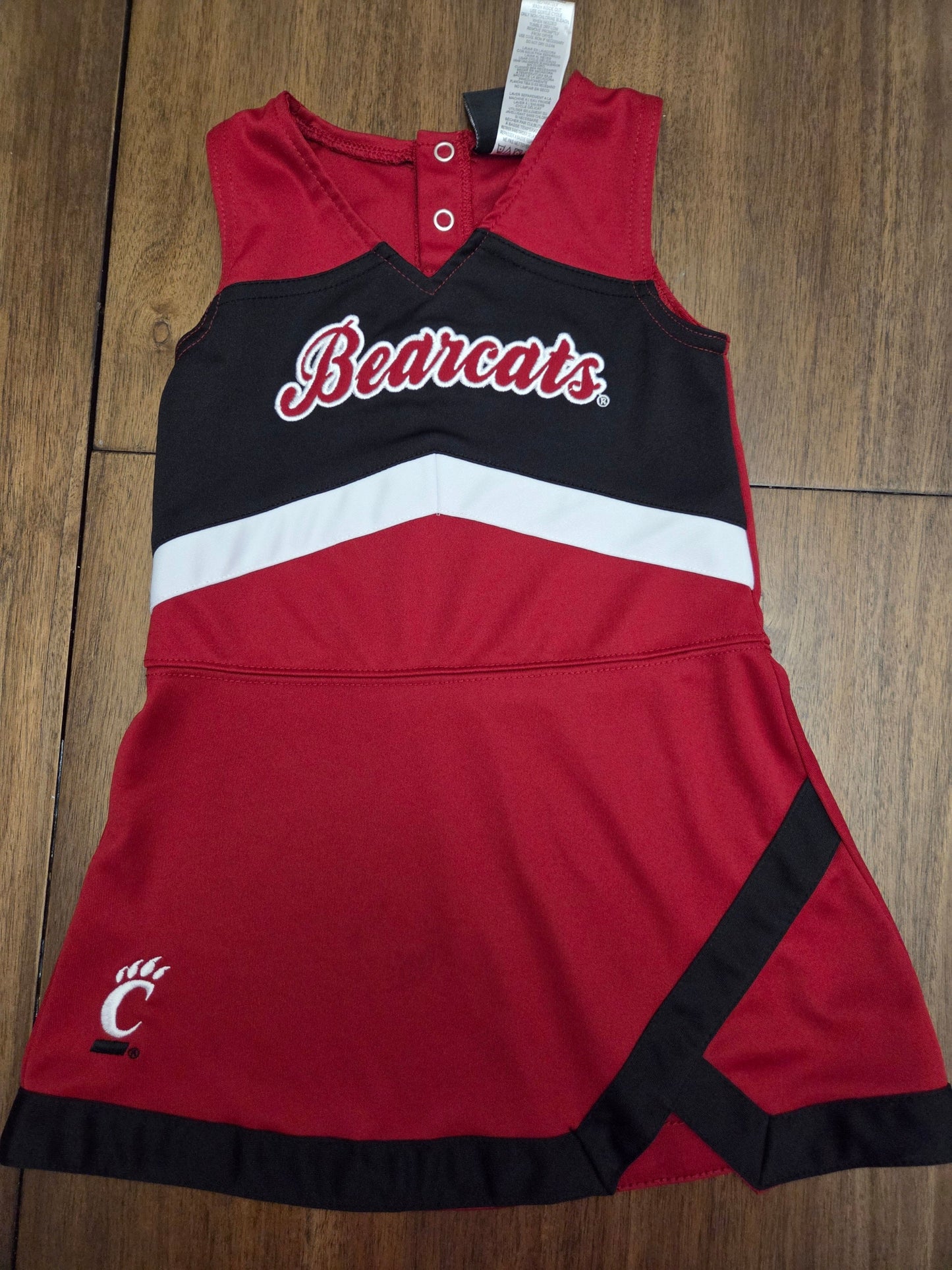 REDUCED Seller 184 Girls Bearcats and reds bundle size 4T