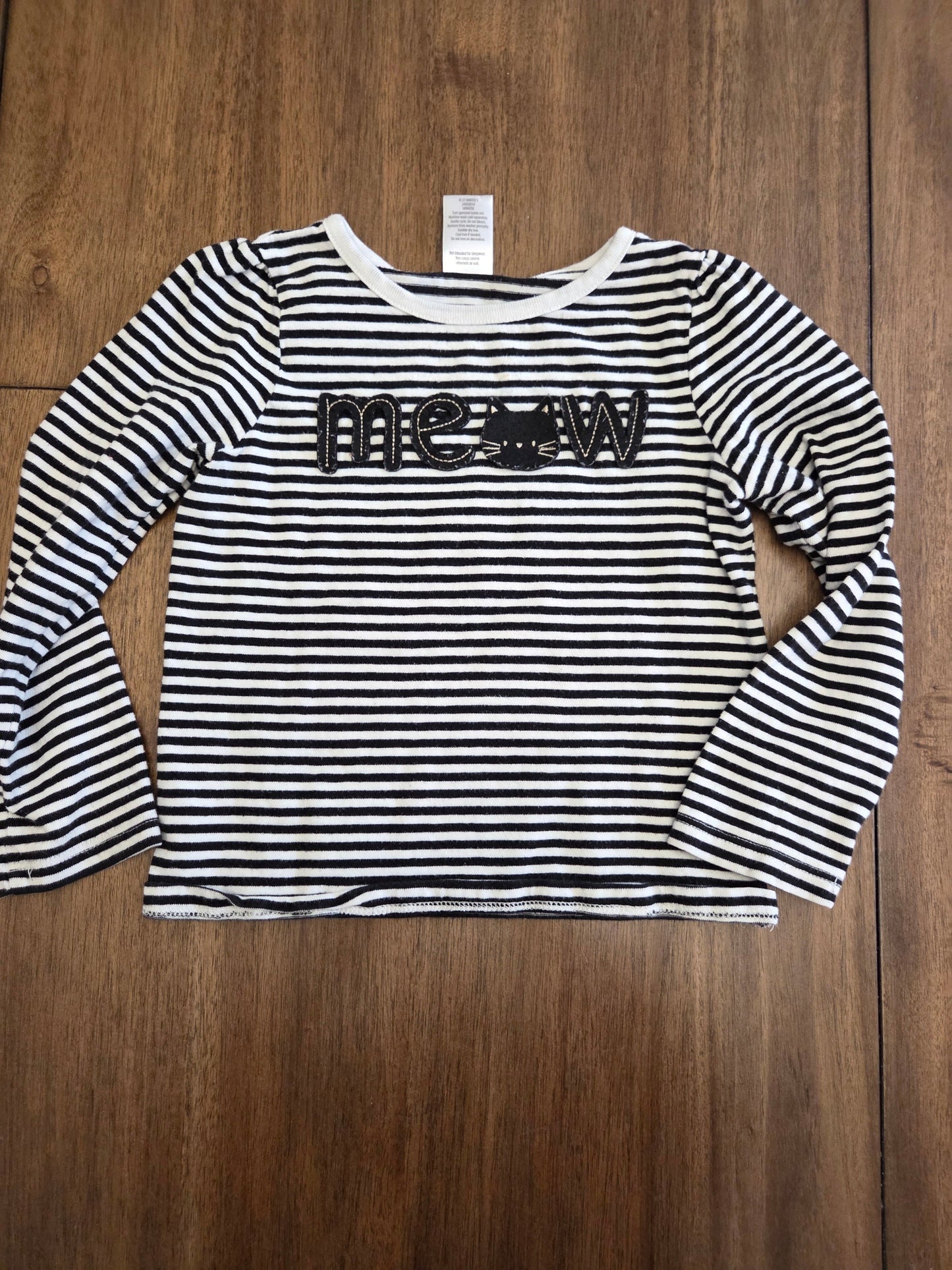 REDUCED Seller 184 halloween top bundle size 4t