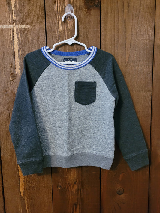 #109 *REDUCED* Oshkosh Pocket Sweatshirt Boys Size 6