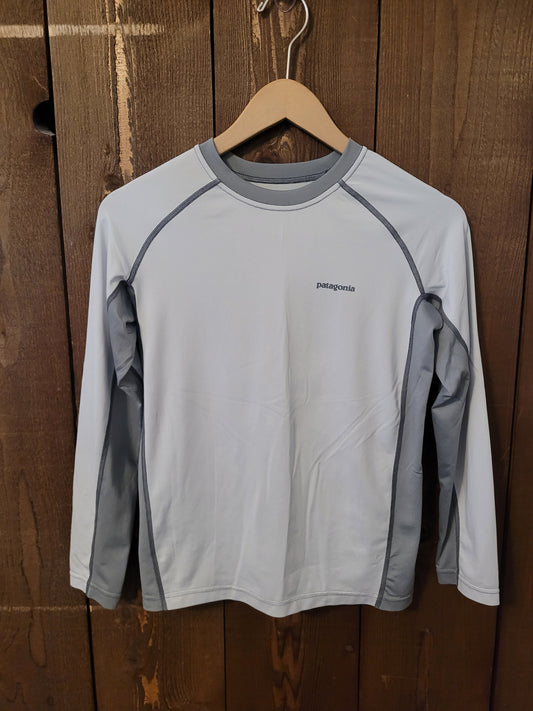 #109 *REDUCED* Patagonia Performance Long-Sleeve Top Boys Size M (10)