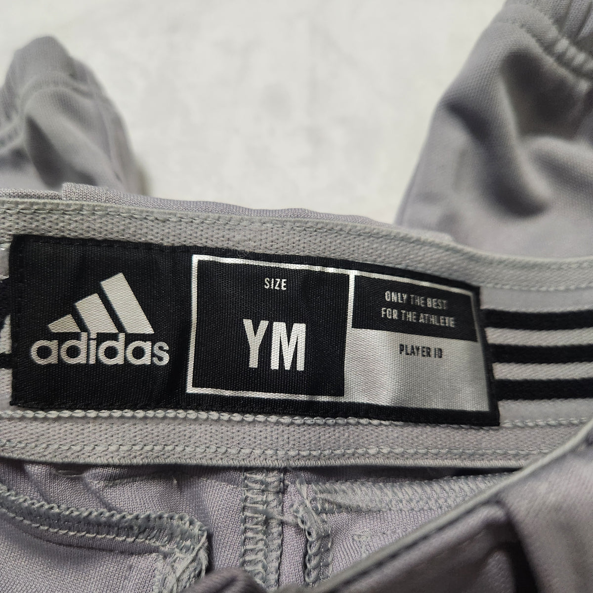 #167 NWOT Adidas YM 11-12 Gray Baseball Cropped Jersey Pants
