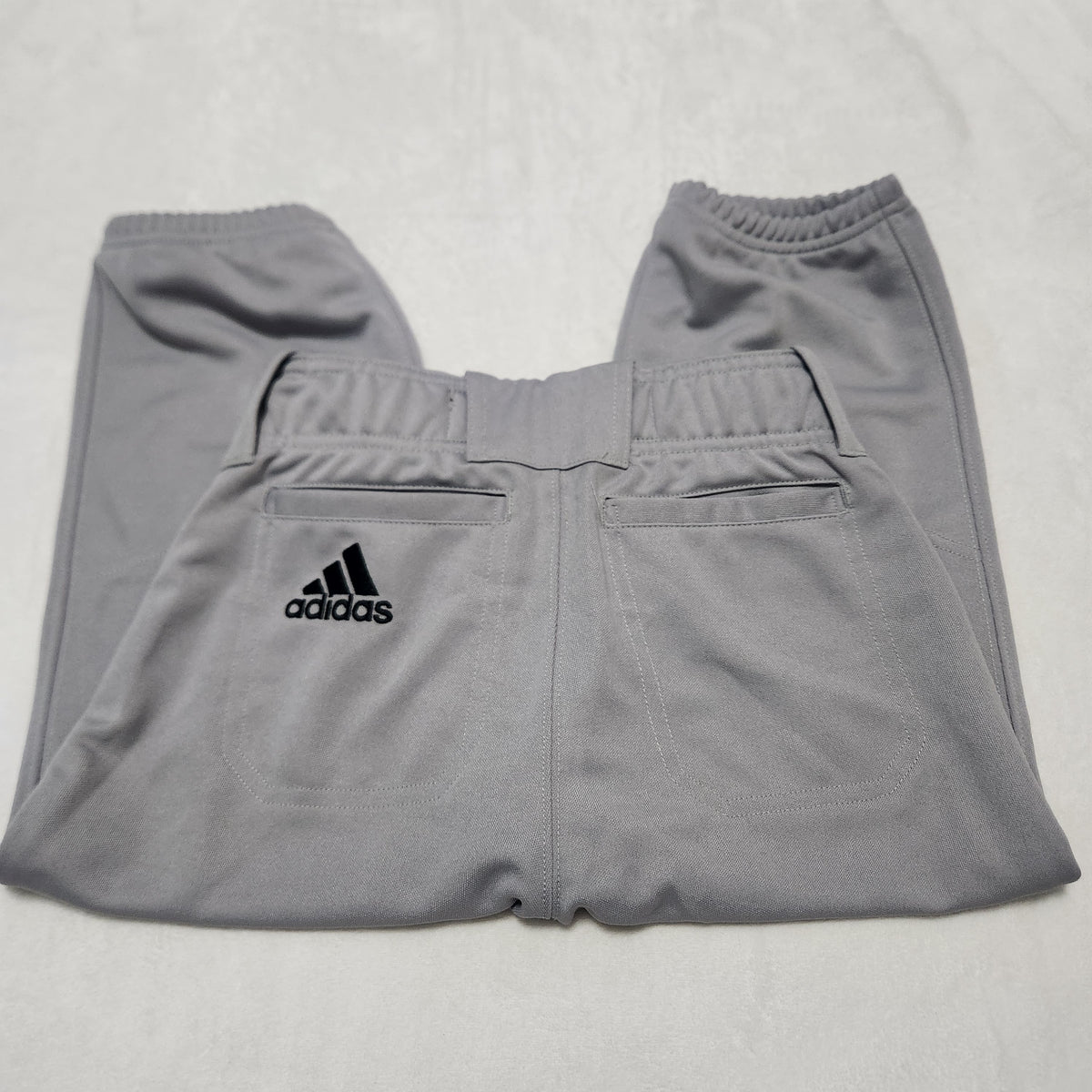 #167 NWOT Adidas YM 11-12 Gray Baseball Cropped Jersey Pants