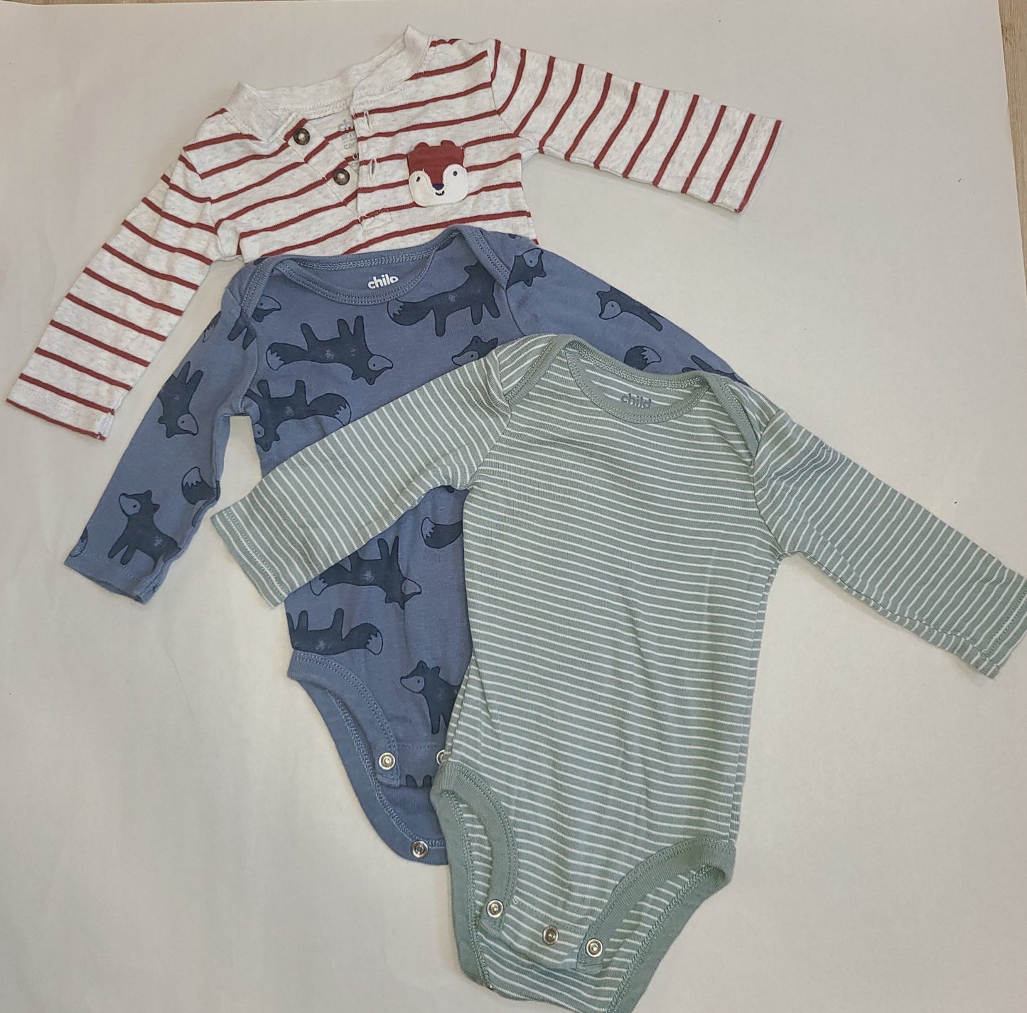 Seller #4 - Carter's 0-3 month boys long sleeve body suit bundle