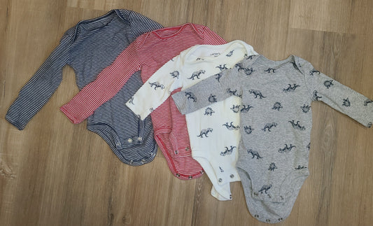 Seller #4 - Carter's 0-3 month boy long sleeve body suits bundle