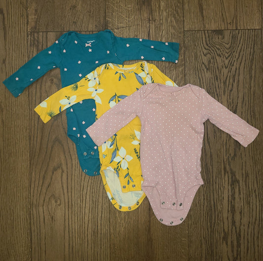 Seller #4 - Carter's 3-6 month girls long sleeve body suit bundle