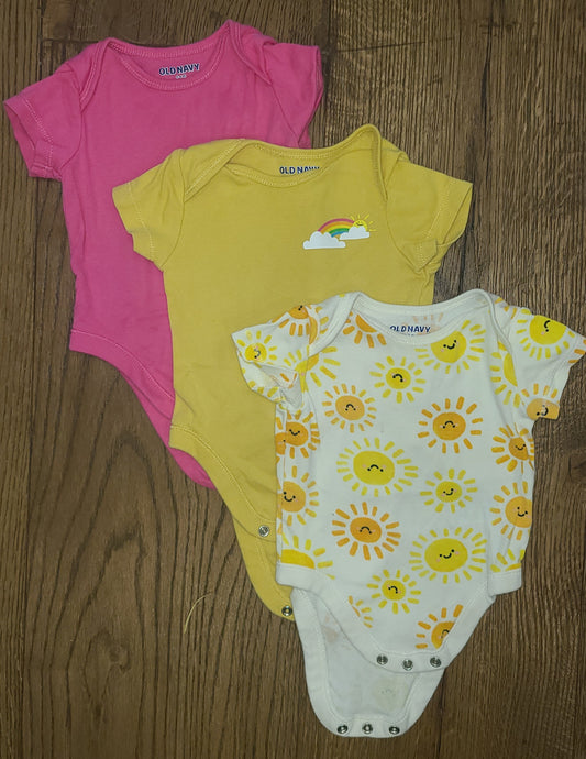 Seller #4 - Old Navy 3-6 month girl shirt sleeve body suit bundle
