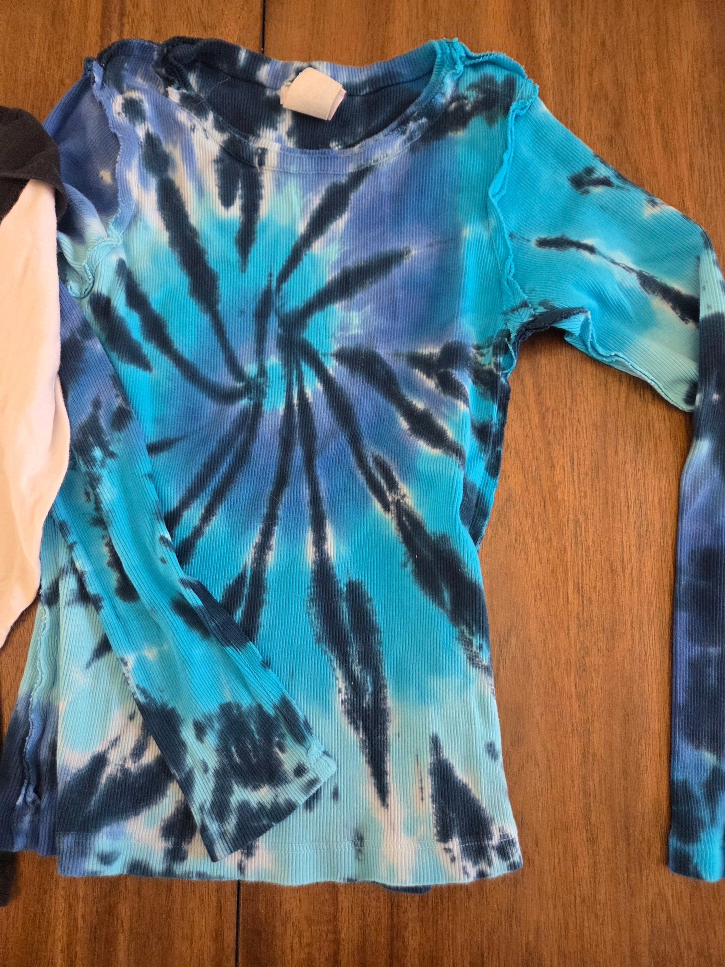 REDUCED Seller 184 girls long sleeve tops size 10