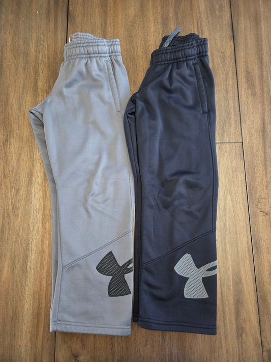 REDUCED Seller 184 boys under armour pants size XS